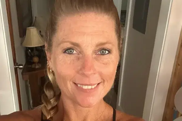 Yoga Teacher - Wellness Services - Ciao Bella Salon and Spa Islamorada Florida Keys - Oasis Wellness Spa​ - Transformation Wellness Center​ - Wellness & Fitness Center​ - Yoga Islamorada - Power Yoga - Yoga Classes - Yoga Practise - The only yoga studio in Islamorada, Florida Keys!​