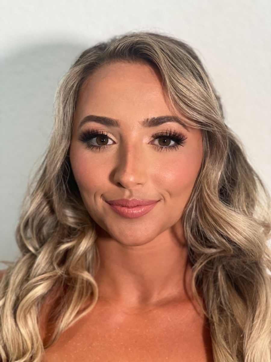 After: Bridal Services at Ciao Bella Salon and Day Spa in Islamorada / Our Transformations: Personalized Bridal Hair and Makeup - Spa and Nail Care for Brides / Best Bridal Services: Hair Styling and Treatments - Relaxing Massage Therapy - Romantic Couples Massage / Group Packages: Bridal Day Retreat - Bridal Yoga Events / Why Choose Ciao Bella for Your Wedding Day: Experienced Bridal Team - Premium Salon and Spa Facilities - Holistic Wellness Approach / Book Your Bridal Appointment