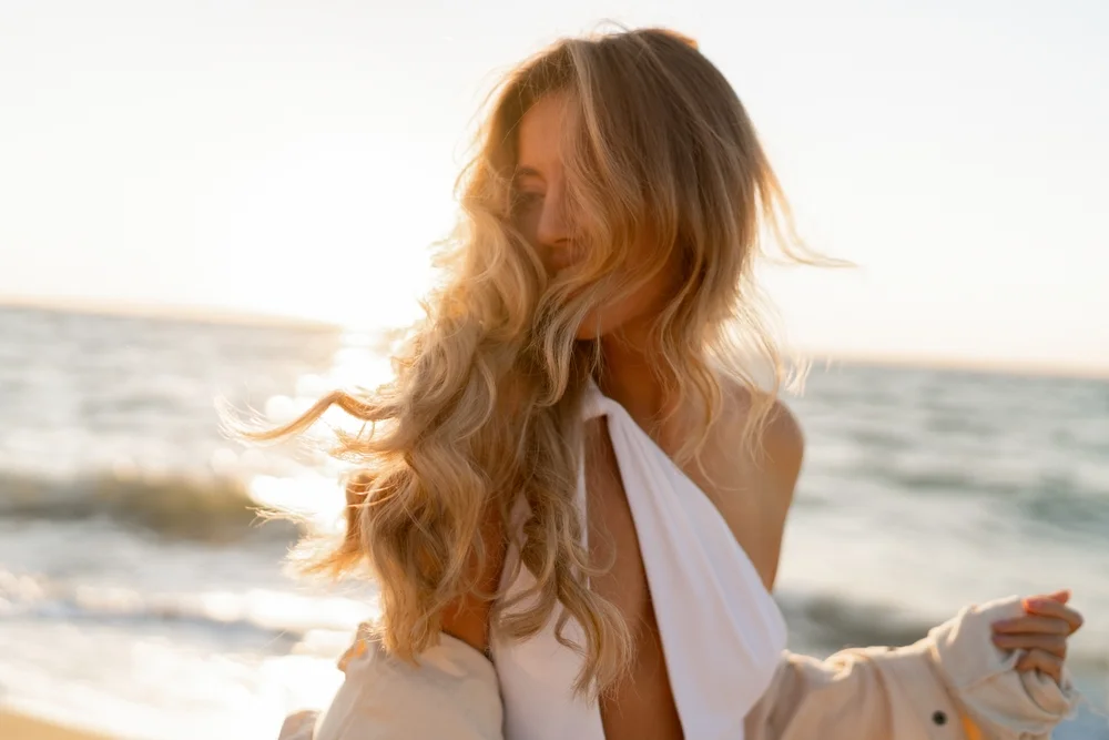 2025 Trending Summer Hairstyles - The Ultimate Guide 3 Sunset Balayage hair style
