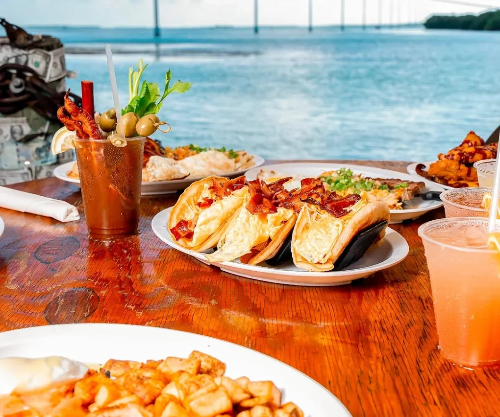 Top Things to Do in Islamorada and Around the Florida Keys / Visit Robbie’s of Islamorada / Indulge in a Relaxing Day at Ciao Bella Spa / Explore Indian Key Historic State Park / Take a Scenic Drive on the Overseas Highway / Spend the Day at Anne’s Beach / Stroll Through the Morada Way Arts and Cultural District / Catch a Thrill with Captain Michael’s Fishing Charter / Explore the Nearby Keys / Dine at Hungry Tarpon / Shop for Unique Souvenirs / Ciao Bella Salon and Spa Islamorada
