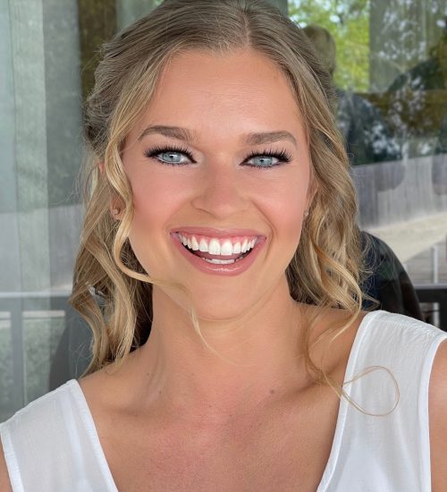 Bridal Services at Ciao Bella Salon and Day Spa in Islamorada / Our Transformations: Personalized Bridal Hair and Makeup - Spa and Nail Care for Brides / Best Bridal Services: Hair Styling and Treatments - Relaxing Massage Therapy - Romantic Couples Massage / Group Packages: Bridal Day Retreat - Bridal Yoga Events / Why Choose Ciao Bella for Your Wedding Day: Experienced Bridal Team - Premium Salon and Spa Facilities - Holistic Wellness Approach / Book Your Bridal Appointment