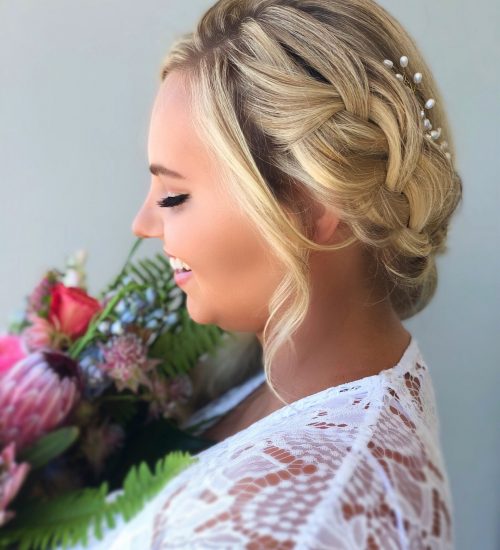 Bridal Services at Ciao Bella Salon and Day Spa in Islamorada / Our Transformations: Personalized Bridal Hair and Makeup - Spa and Nail Care for Brides / Best Bridal Services: Hair Styling and Treatments - Relaxing Massage Therapy - Romantic Couples Massage / Group Packages: Bridal Day Retreat - Bridal Yoga Events / Why Choose Ciao Bella for Your Wedding Day: Experienced Bridal Team - Premium Salon and Spa Facilities - Holistic Wellness Approach / Book Your Bridal Appointment